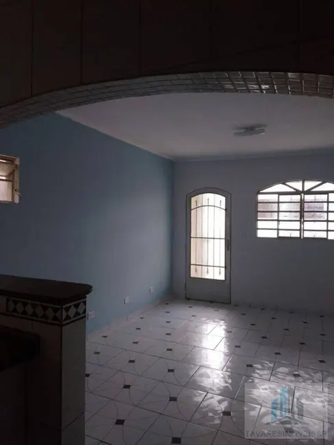 Foto 3 de Sobrado com 5 quartos à venda, 210m2 em Vila Itaquassu, Itaquaquecetuba - SP