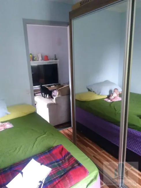 Foto 2 de Apartamento com 2 quartos à venda, 45m2 em Jardim Caiubi, Itaquaquecetuba - SP