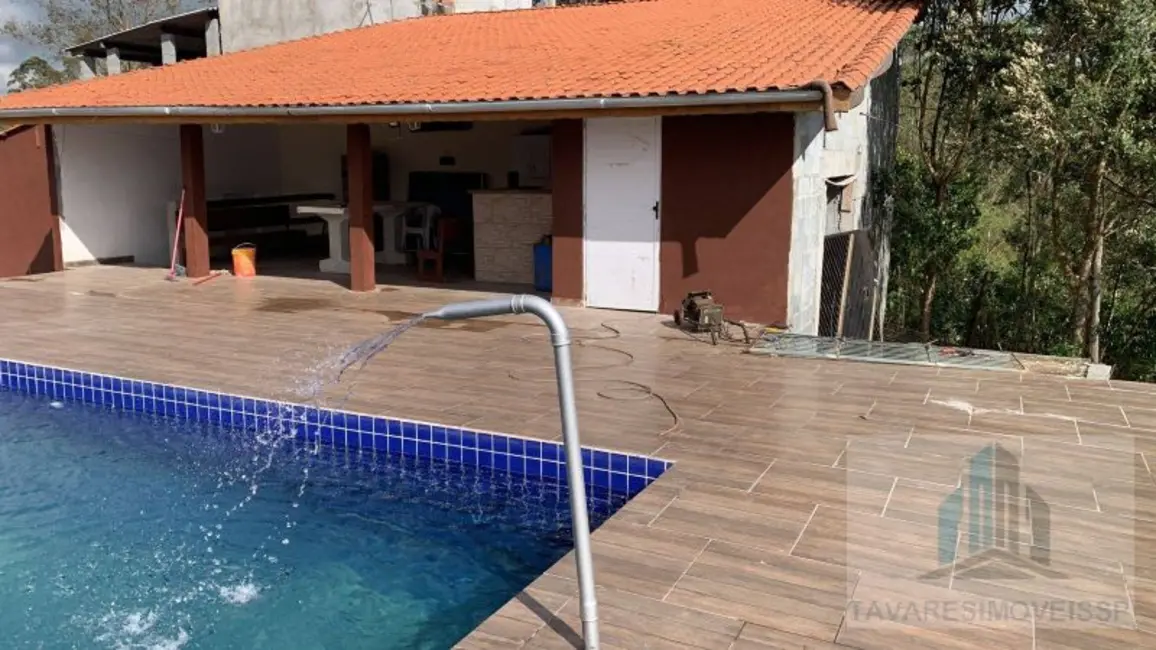 Chácara com 3 quartos à venda, 1500m2 em Jardim das Lavras Mirim, Suzano - SP - imagem 3 Foto 3 de Chácara com 3 quartos à venda, 1500m2 em Jardim das Lavras Mirim, Suzano - SP