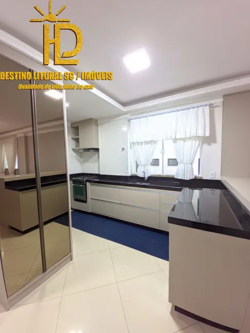 Foto 8 de Apartamento com 3 quartos à venda, 138m2 em Meia Praia, Itapema - SC