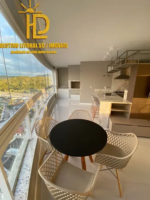 Apartamento com 3 quartos à venda, 134m2 em Centro, Balneario Camboriu - SC - imagem 4 Foto 4 de Apartamento com 3 quartos à venda, 134m2 em Centro, Balneario Camboriu - SC