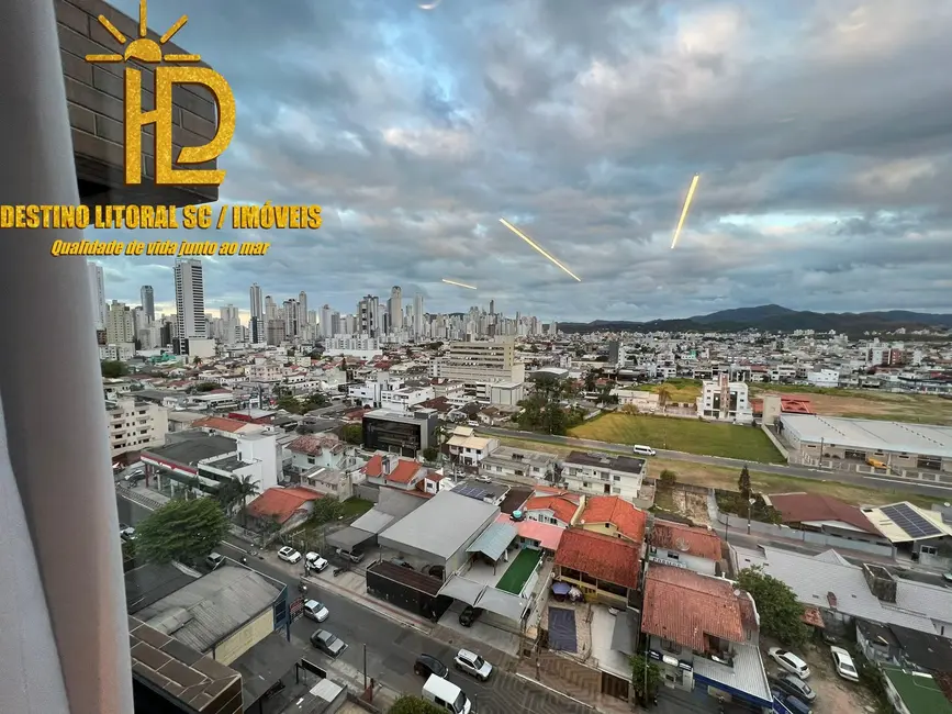 Apartamento com 2 quartos à venda, 69m2 em Centro, Balneario Camboriu - SC - imagem 3 Foto 3 de Apartamento com 2 quartos à venda, 69m2 em Centro, Balneario Camboriu - SC