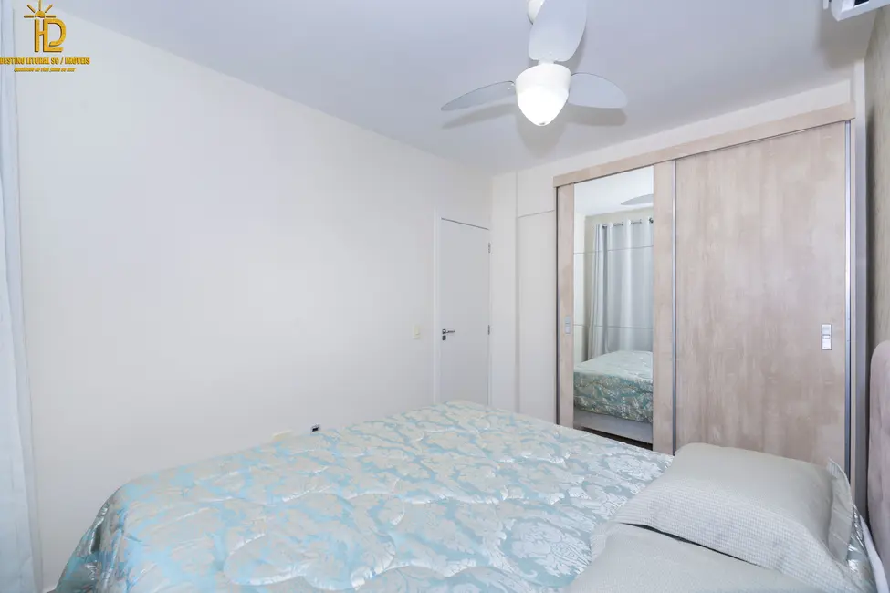 Foto 3 de Apartamento com 2 quartos à venda, 75m2 em Bombinhas - SC