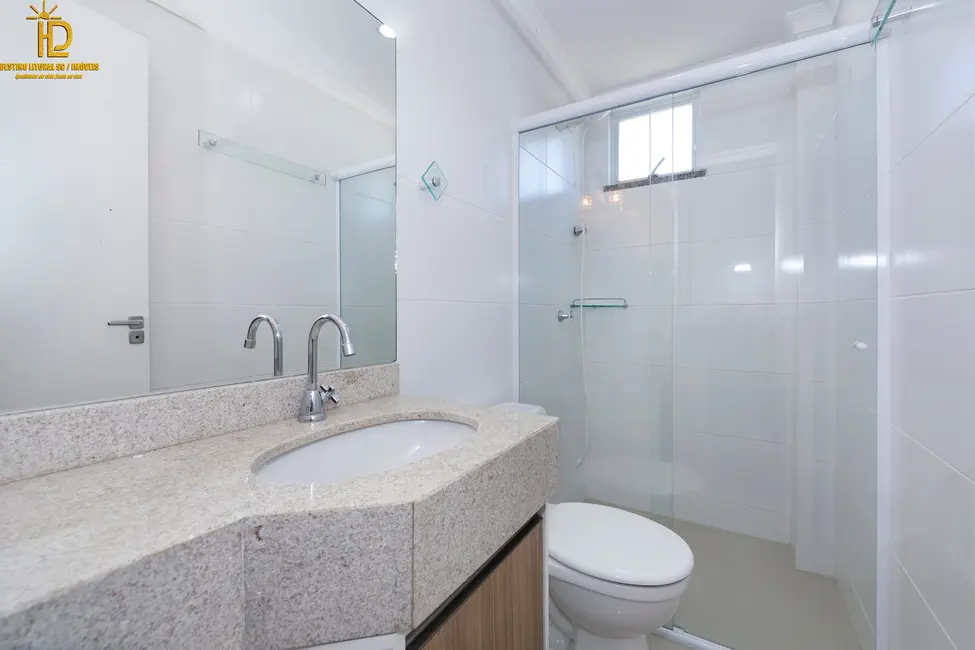 Foto 7 de Apartamento com 2 quartos à venda, 75m2 em Bombinhas - SC