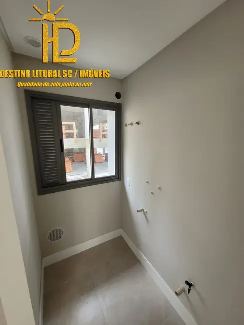 Foto 3 de Apartamento com 3 quartos à venda, 114m2 em Meia Praia, Itapema - SC