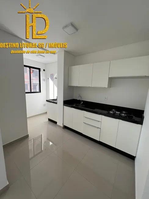 Foto 2 de Apartamento com 3 quartos à venda, 70m2 em Itapema - SC