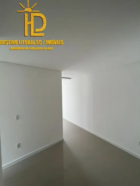 Foto 2 de Apartamento com 3 quartos à venda, 70m2 em Itapema - SC