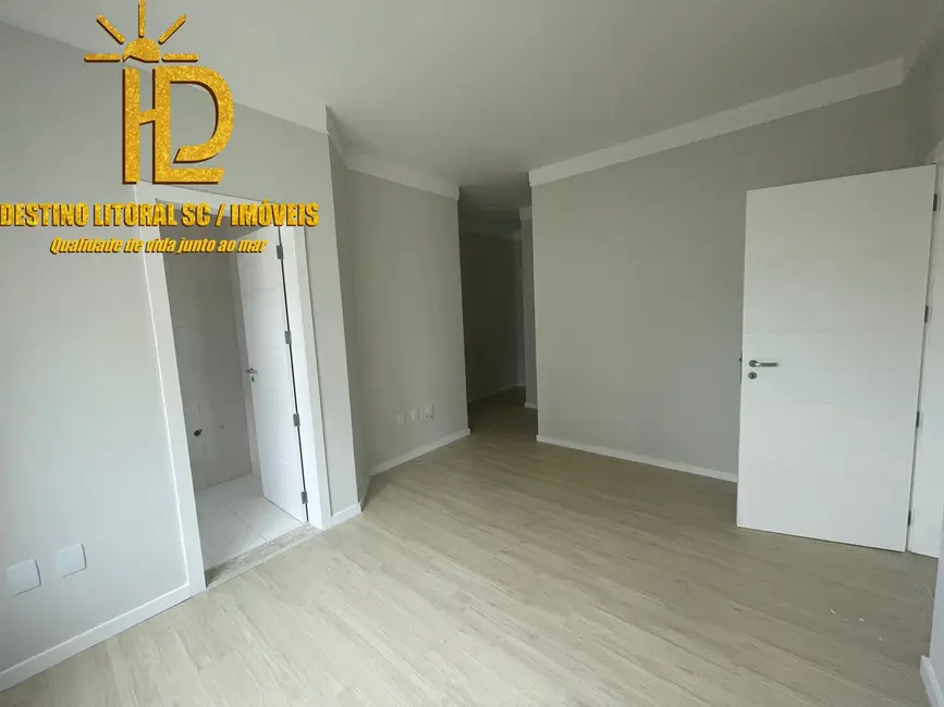 Foto 4 de Apartamento com 4 quartos à venda, 196m2 em Meia Praia, Itapema - SC