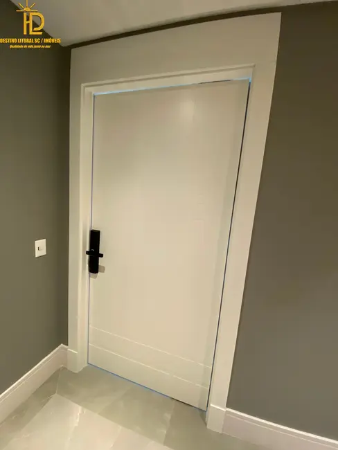 Apartamento com 3 quartos à venda, 130m2 em Centro, Balneario Camboriu - SC - imagem 8 Foto 8 de Apartamento com 3 quartos à venda, 130m2 em Centro, Balneario Camboriu - SC