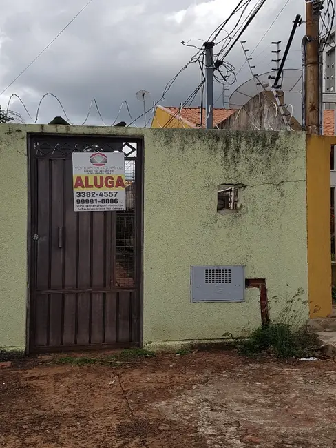 Casa para aluguel com 1 Quarto, Campo Grande - R$ 750, 70 m2 - ID:  2936850626 - Wimoveis