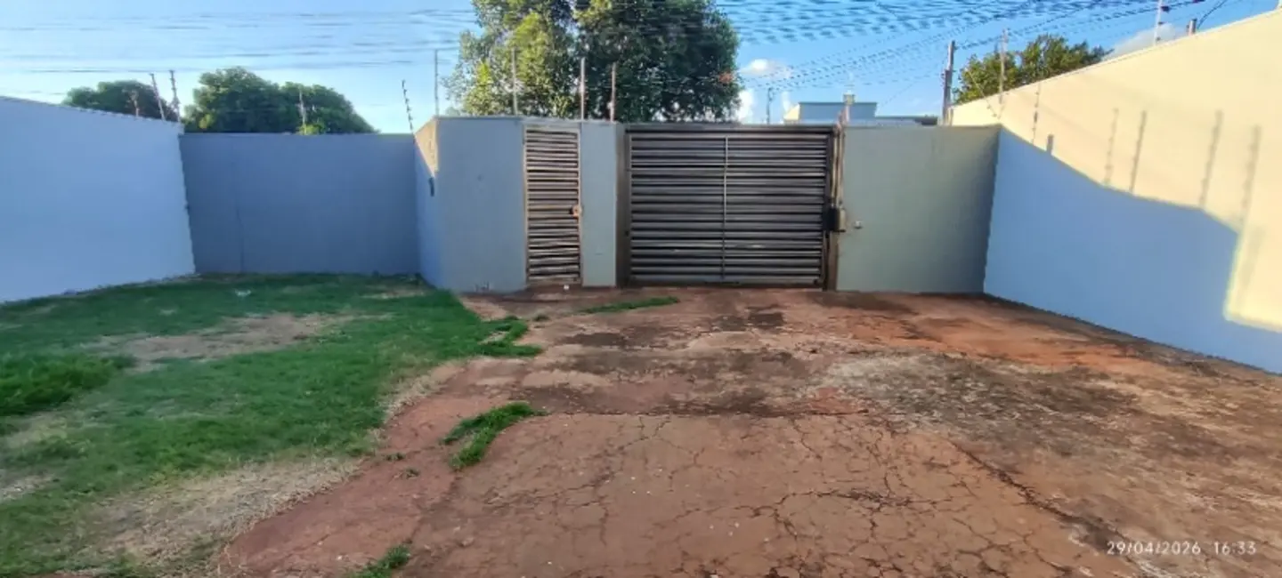 Foto 3 de Casa com 2 quartos para alugar, 109m2 em Jardim Aero Rancho, Campo Grande - MS