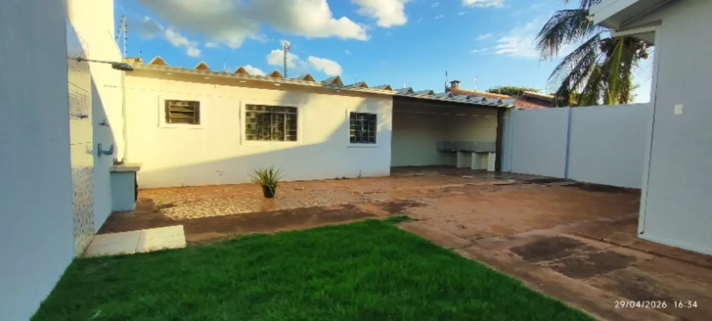 Foto 4 de Casa com 2 quartos para alugar, 109m2 em Jardim Aero Rancho, Campo Grande - MS