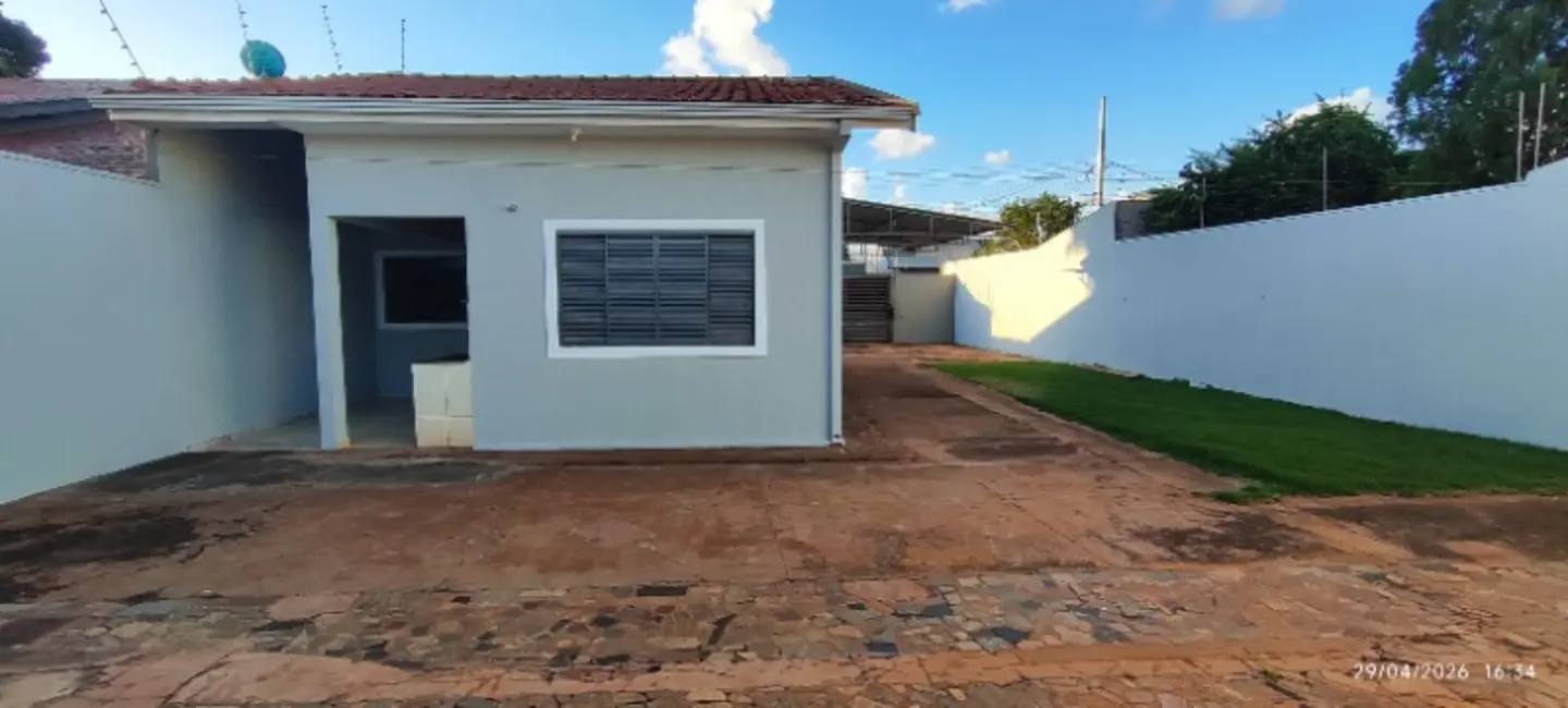 Foto 5 de Casa com 2 quartos para alugar, 109m2 em Jardim Aero Rancho, Campo Grande - MS
