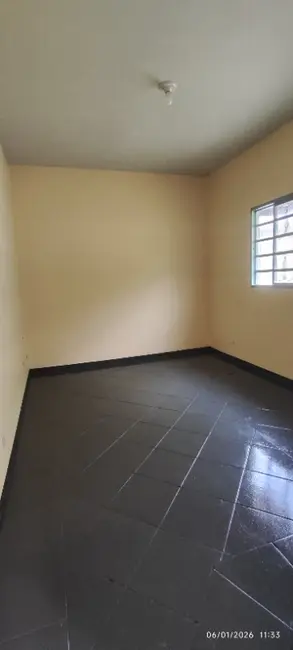 Casa com 2 quartos para alugar, 90m2 em Vila Planalto, Campo Grande - MS - imagem 4 Foto 4 de Casa com 2 quartos para alugar, 90m2 em Vila Planalto, Campo Grande - MS