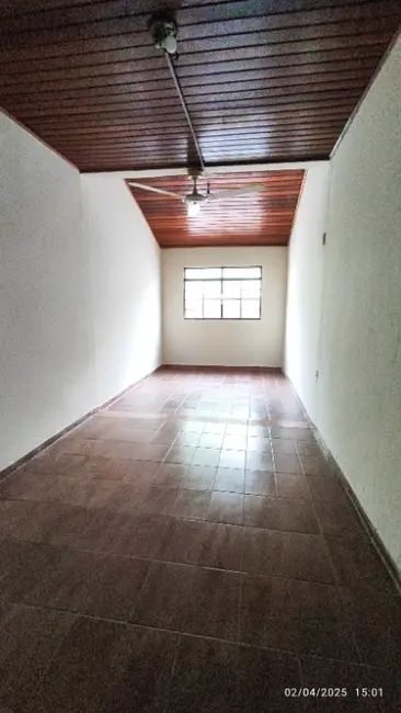 Foto 9 de Casa com 2 quartos para alugar, 110m2 em Monte Castelo, Campo Grande - MS