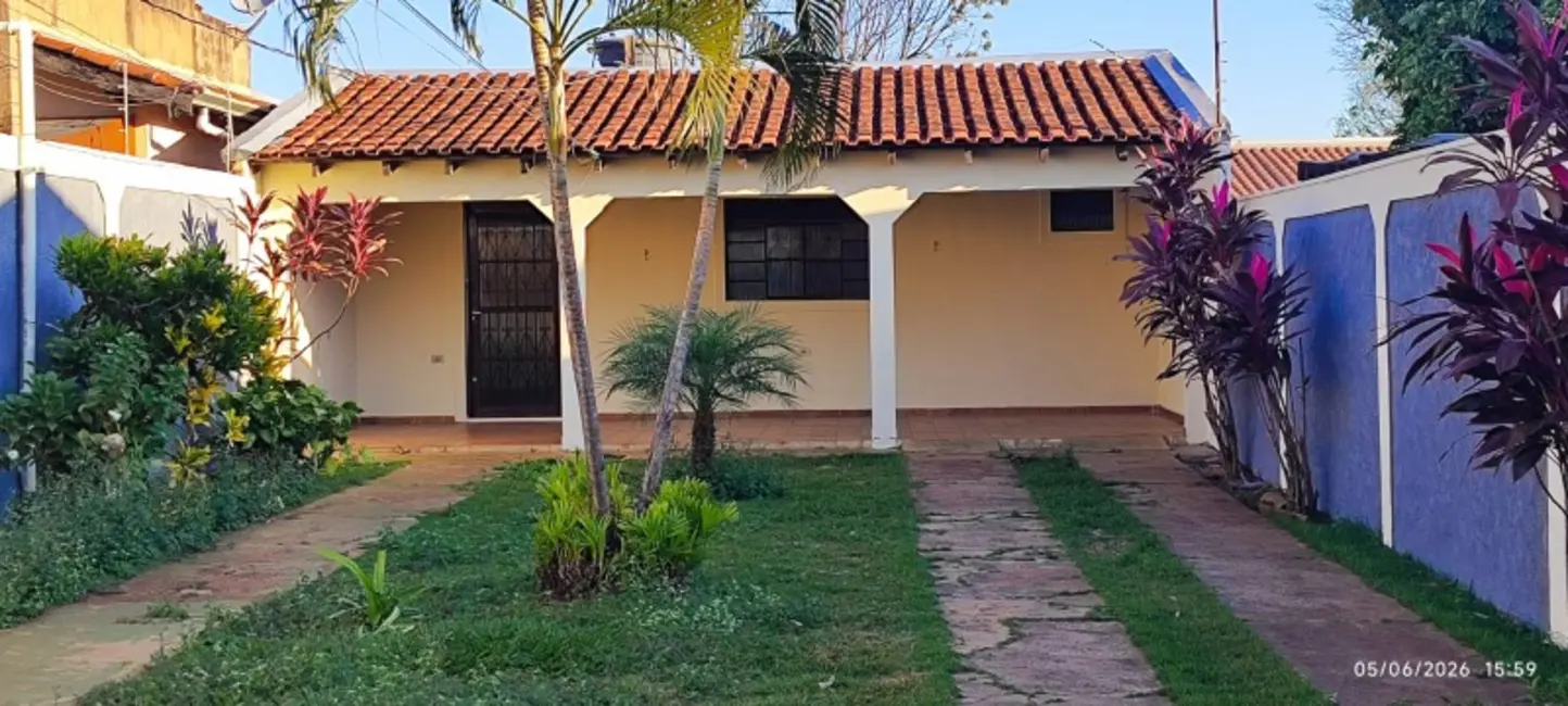 Foto 2 de Casa com 2 quartos para alugar, 110m2 em Monte Castelo, Campo Grande - MS