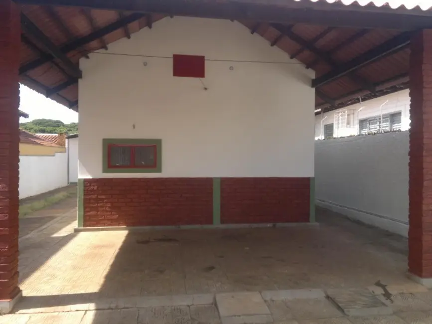 Foto 3 de Casa com 1 quarto para alugar, 70m2 em Campo Grande - MS