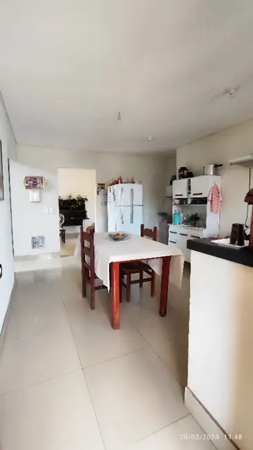 Casa com 3 quartos à venda, 200m2 em Residencial Oliveira III, Campo Grande - MS - imagem 8 Foto 8 de Casa com 3 quartos à venda, 200m2 em Residencial Oliveira III, Campo Grande - MS