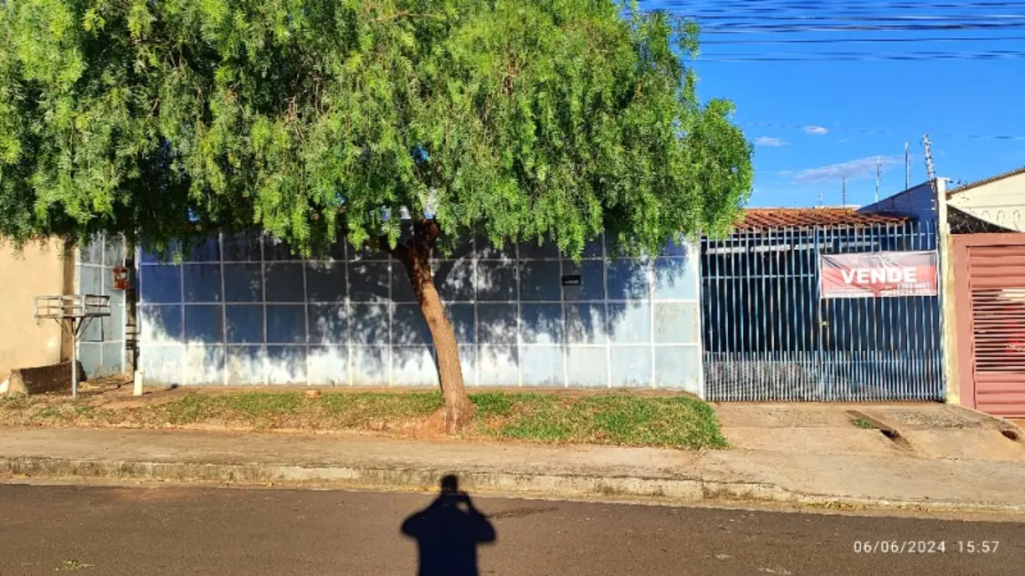 Foto 1 de Casa com 2 quartos à venda, 140m2 em Nova Lima, Campo Grande - MS