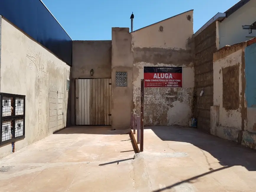 Foto 2 de Sala Comercial com 3 quartos para alugar, 80m2 em Centro, Campo Grande - MS