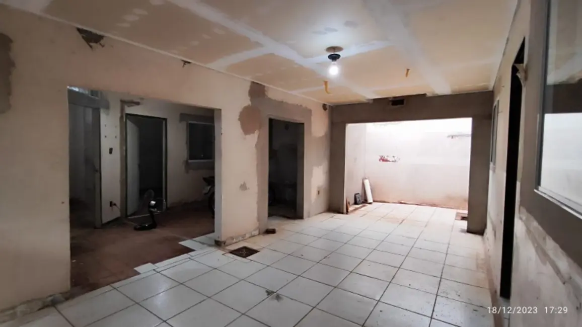 Foto 4 de Sala Comercial com 3 quartos para alugar, 80m2 em Centro, Campo Grande - MS