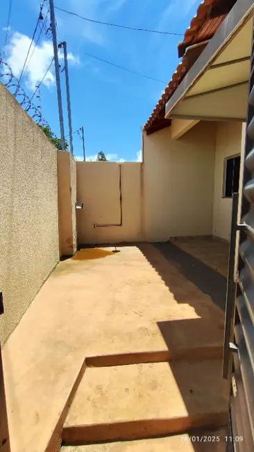 Casa com 2 quartos à venda e para alugar, 62m2 em Residencial Ana Maria do Couto, Campo Grande - MS - imagem 3 Foto 3 de Casa com 2 quartos à venda e para alugar, 62m2 em Residencial Ana Maria do Couto, Campo Grande - MS