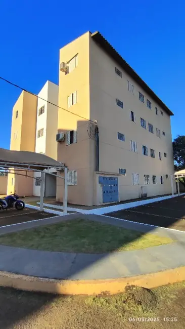 Foto 2 de Apartamento com 2 quartos para alugar, 46m2 em Coophasul, Campo Grande - MS