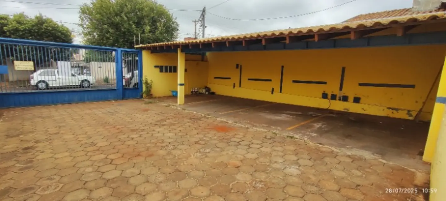 Casa com 2 quartos para alugar, 52m2 em Vila Planalto, Campo Grande - MS - imagem 2 Foto 2 de Casa com 2 quartos para alugar, 52m2 em Vila Planalto, Campo Grande - MS