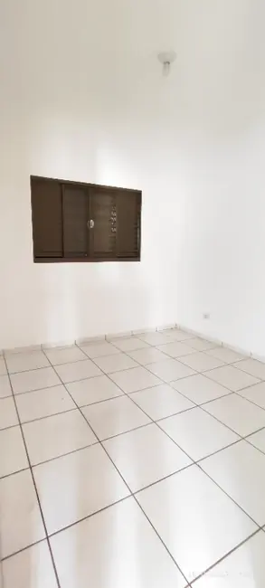 Casa com 2 quartos para alugar, 70m2 em Jardim Tijuca, Campo Grande - MS - imagem 7 Foto 7 de Casa com 2 quartos para alugar, 70m2 em Jardim Tijuca, Campo Grande - MS