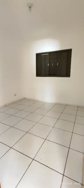 Casa com 2 quartos para alugar, 70m2 em Jardim Tijuca, Campo Grande - MS - imagem 9 Foto 9 de Casa com 2 quartos para alugar, 70m2 em Jardim Tijuca, Campo Grande - MS