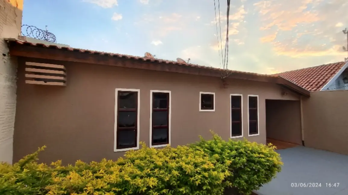 Casa com 2 quartos à venda, 100m2 em Campo Grande - MS - imagem 2 Foto 2 de Casa com 2 quartos à venda, 100m2 em Campo Grande - MS