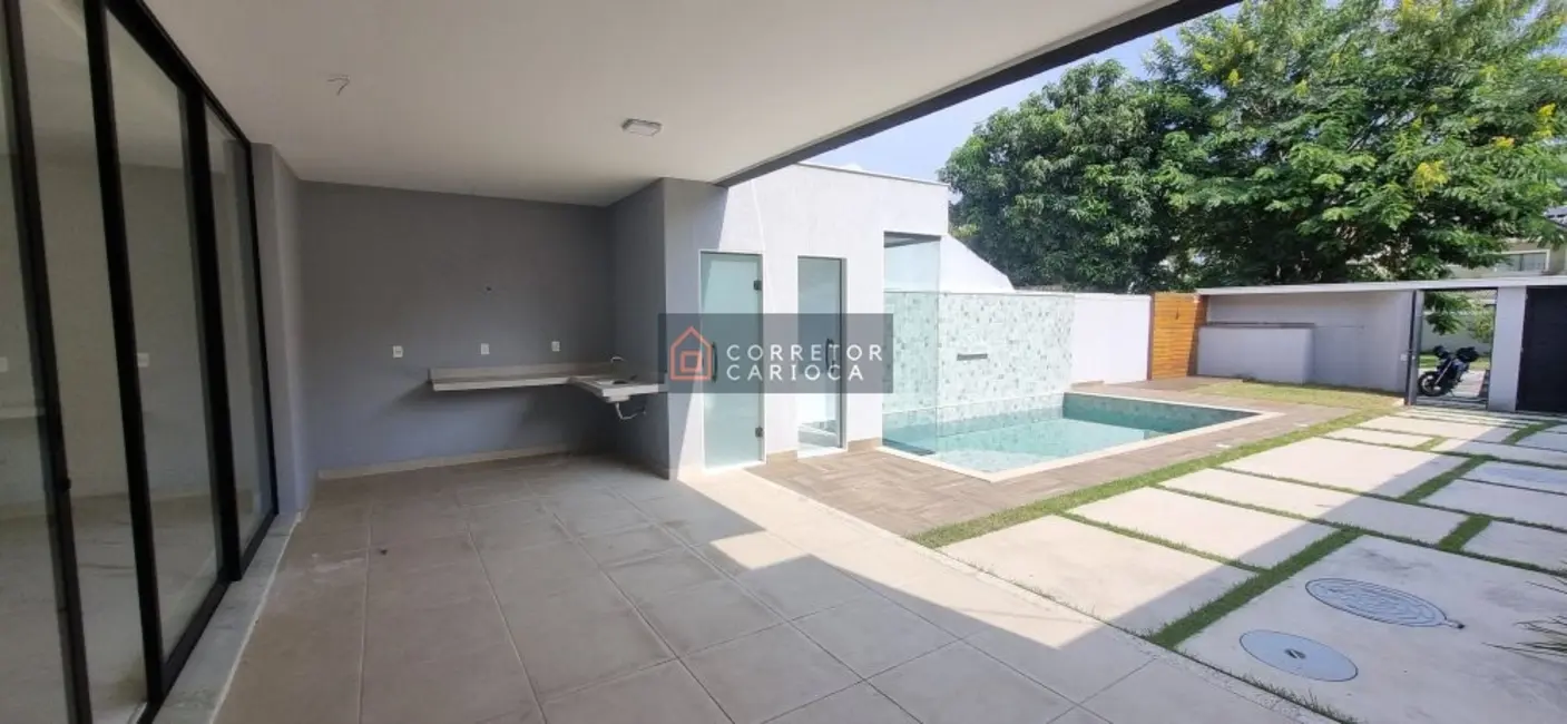 Casa com 4 quartos à venda, 350m2 em Barra da Tijuca, Rio De Janeiro - RJ - imagem 5 Foto 5 de Casa com 4 quartos à venda, 350m2 em Barra da Tijuca, Rio De Janeiro - RJ