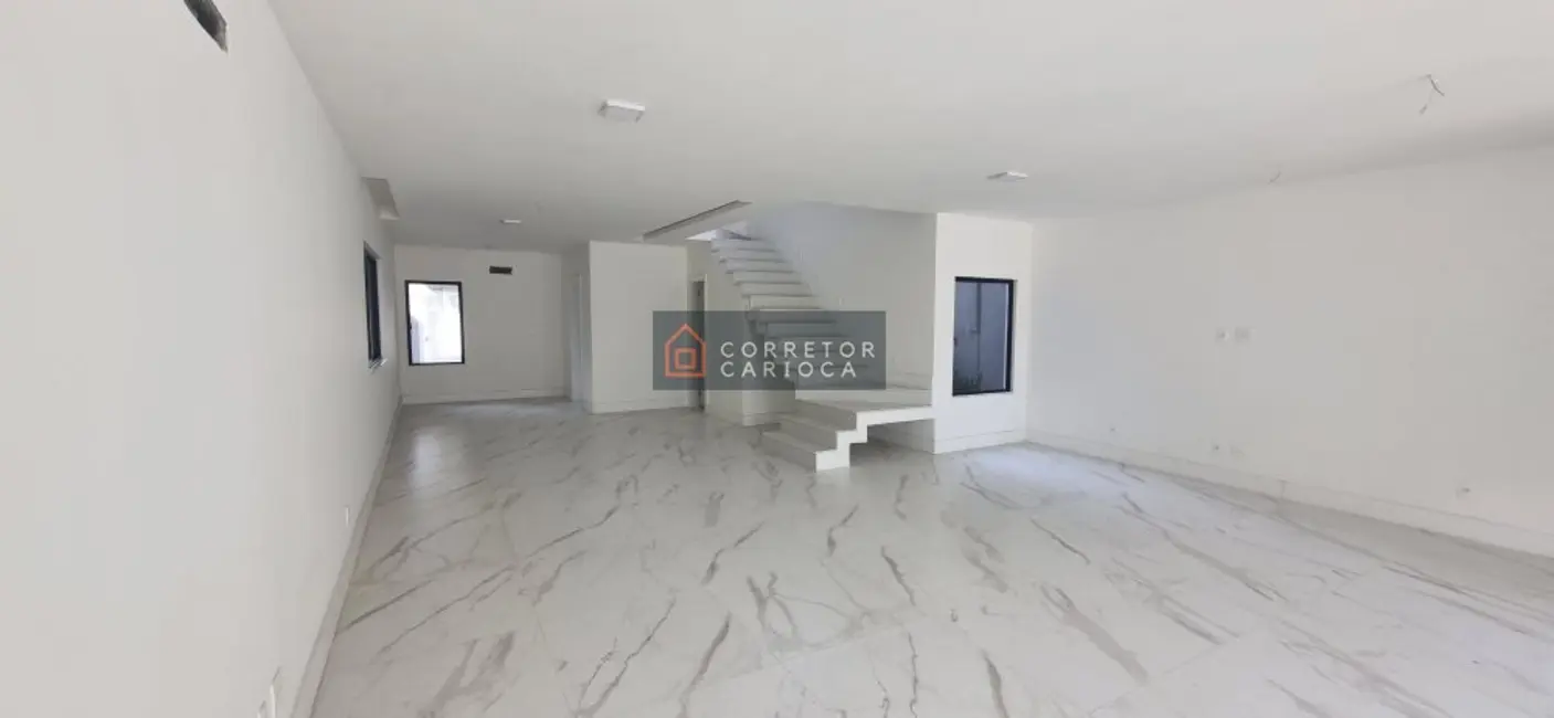 Casa com 4 quartos à venda, 350m2 em Barra da Tijuca, Rio De Janeiro - RJ - imagem 6 Foto 6 de Casa com 4 quartos à venda, 350m2 em Barra da Tijuca, Rio De Janeiro - RJ
