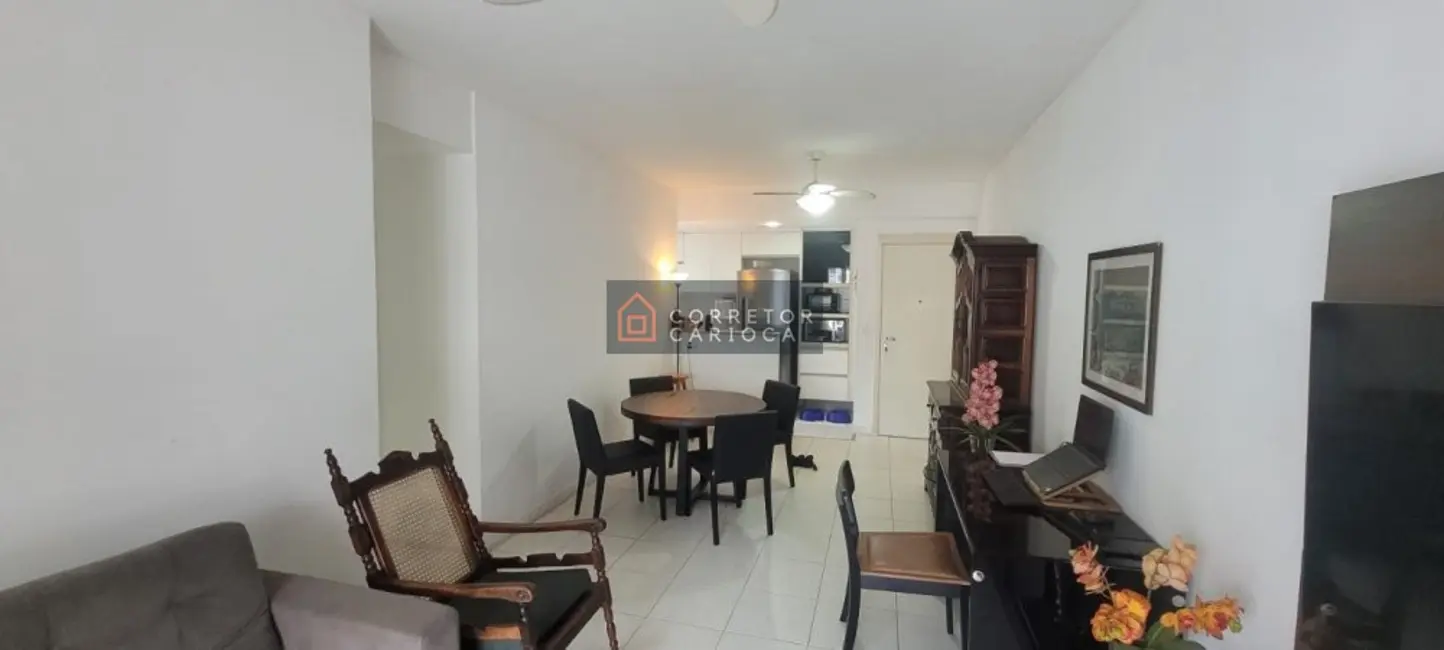 Foto 3 de Apartamento com 3 quartos para alugar, 90m2 em Rio De Janeiro - RJ