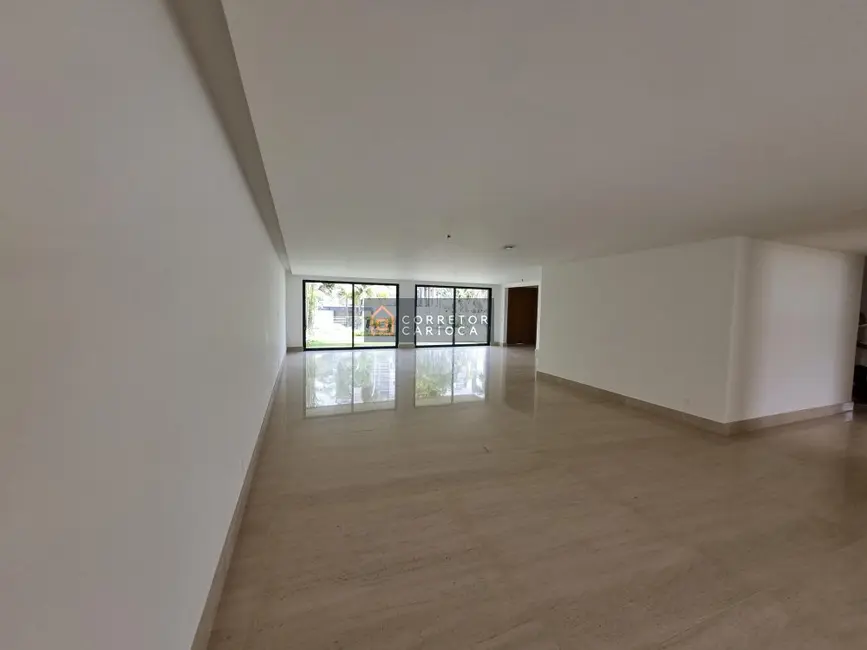 Casa com 5 quartos à venda, 2000m2 em Barra da Tijuca, Rio De Janeiro - RJ - imagem 6 Foto 6 de Casa com 5 quartos à venda, 2000m2 em Barra da Tijuca, Rio De Janeiro - RJ