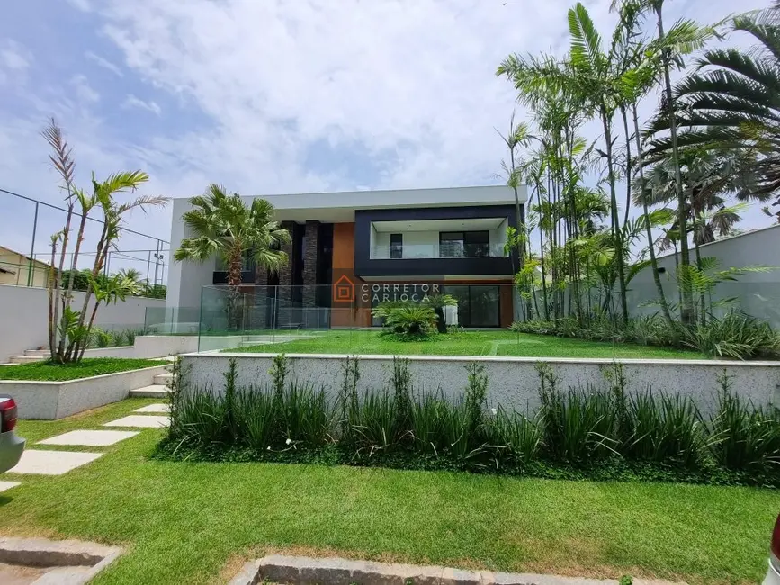 Casa com 5 quartos à venda, 2000m2 em Barra da Tijuca, Rio De Janeiro - RJ - imagem 4 Foto 4 de Casa com 5 quartos à venda, 2000m2 em Barra da Tijuca, Rio De Janeiro - RJ