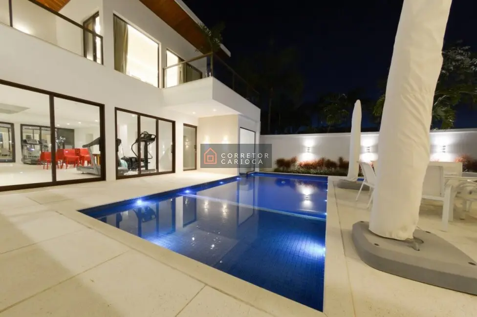 Casa com 5 quartos à venda, 906m2 em Barra da Tijuca, Rio De Janeiro - RJ - imagem 8 Foto 8 de Casa com 5 quartos à venda, 906m2 em Barra da Tijuca, Rio De Janeiro - RJ