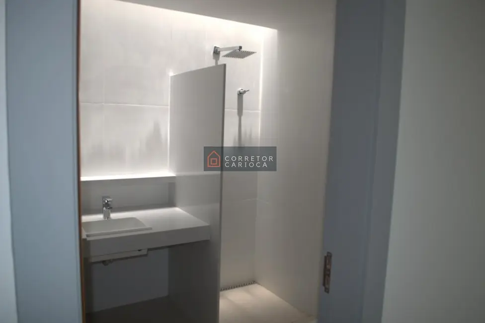 Casa com 4 quartos à venda, 637m2 em Barra da Tijuca, Rio De Janeiro - RJ - imagem 9 Foto 9 de Casa com 4 quartos à venda, 637m2 em Barra da Tijuca, Rio De Janeiro - RJ