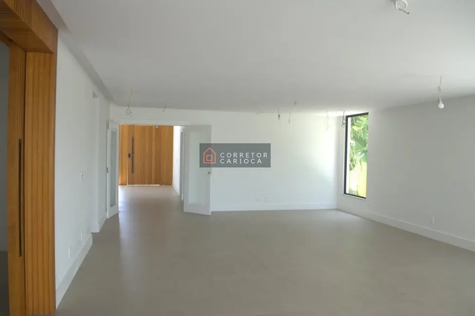 Casa com 5 quartos à venda, 850m2 em Barra da Tijuca, Rio De Janeiro - RJ - imagem 7 Foto 7 de Casa com 5 quartos à venda, 850m2 em Barra da Tijuca, Rio De Janeiro - RJ