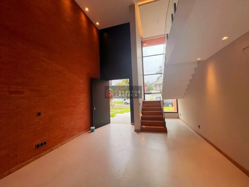 Casa com 5 quartos à venda, 420m2 em Barra da Tijuca, Rio De Janeiro - RJ - imagem 9 Foto 9 de Casa com 5 quartos à venda, 420m2 em Barra da Tijuca, Rio De Janeiro - RJ