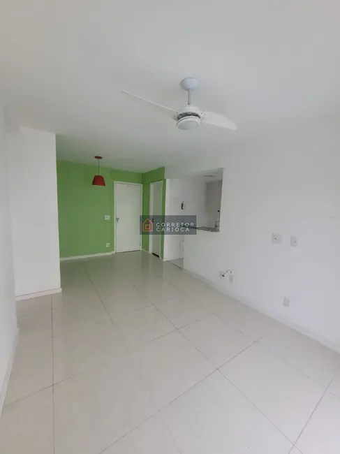 Apartamento com 2 quartos à venda, 60m2 em Freguesia (Jacarepaguá), Rio De Janeiro - RJ - imagem 3 Foto 3 de Apartamento com 2 quartos à venda, 60m2 em Freguesia (Jacarepaguá), Rio De Janeiro - RJ