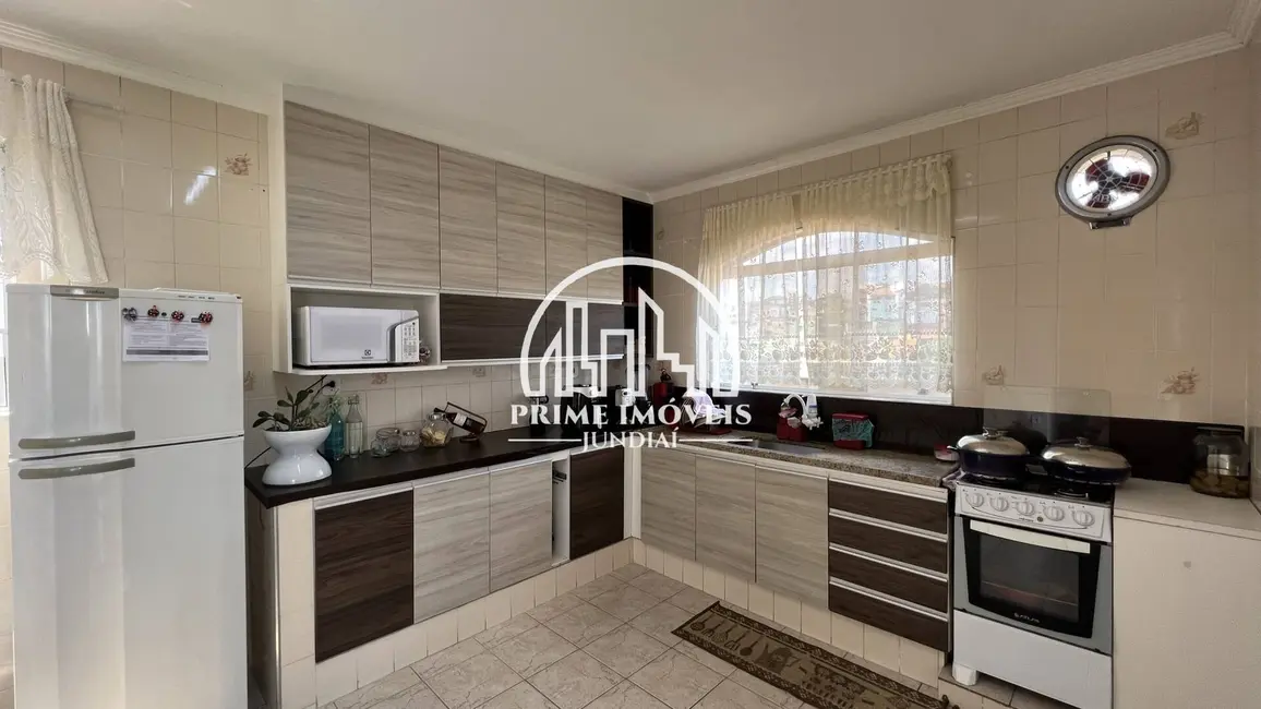 Casa com 3 quartos à venda, 222m2 em Jardim Pacaembu, Jundiai - SP - imagem 6 Foto 6 de Casa com 3 quartos à venda, 222m2 em Jardim Pacaembu, Jundiai - SP