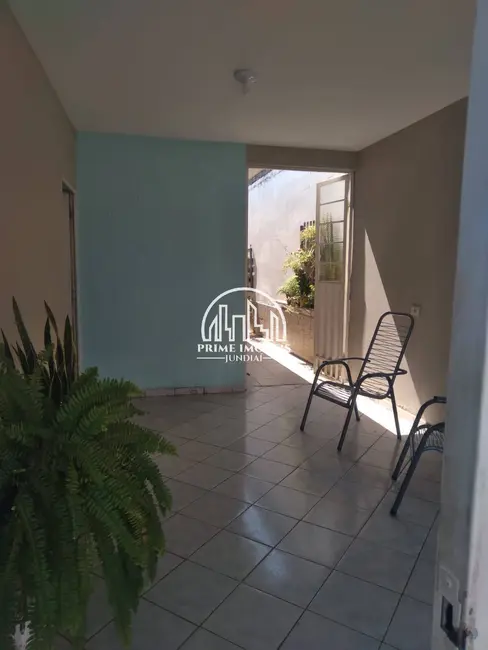 Foto 3 de Casa com 2 quartos à venda, 130m2 em Jardim Arco-Íris, Salto - SP