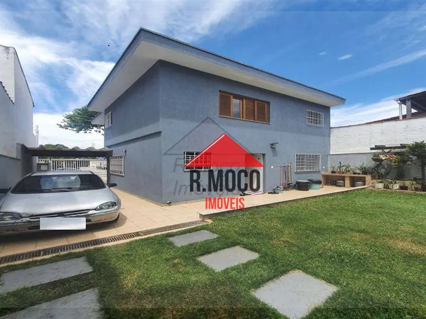 Sobrado com 3 quartos à venda, 270m2 em Jardim Triana, São Paulo - SP - imagem 9 Foto 9 de Sobrado com 3 quartos à venda, 270m2 em Jardim Triana, São Paulo - SP