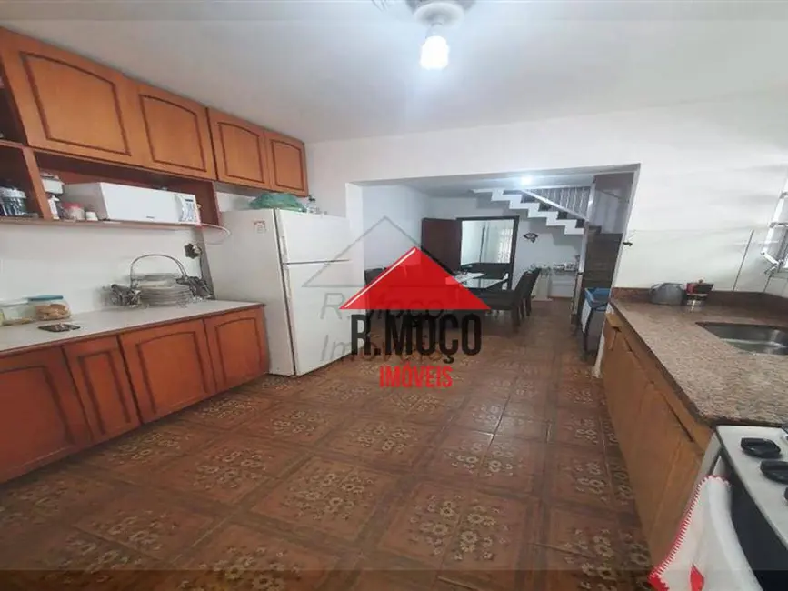 Sobrado com 3 quartos à venda, 231m2 em Cidade Patriarca, São Paulo - SP - imagem 9 Foto 9 de Sobrado com 3 quartos à venda, 231m2 em Cidade Patriarca, São Paulo - SP