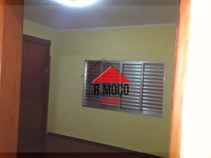 Casa com 2 quartos à venda, 269m2 em Jardim Triana, São Paulo - SP - imagem 9 Foto 9 de Casa com 2 quartos à venda, 269m2 em Jardim Triana, São Paulo - SP