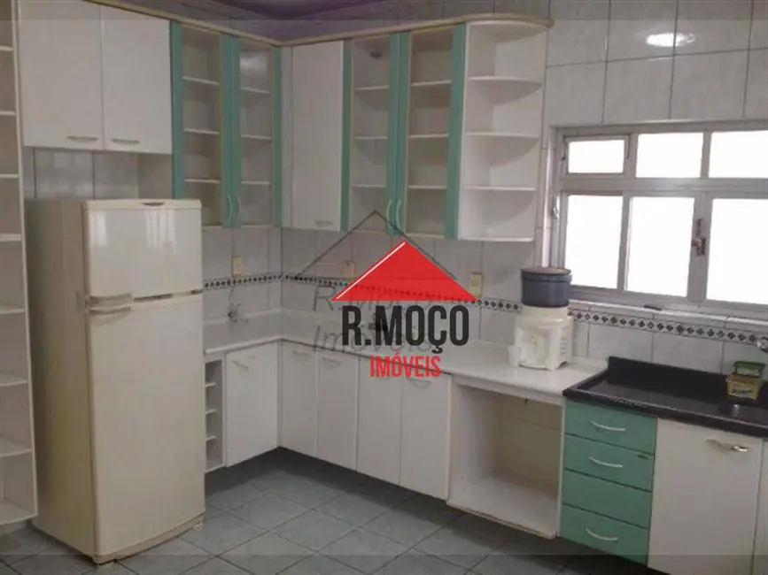 Casa com 2 quartos à venda, 269m2 em Jardim Triana, São Paulo - SP - imagem 5 Foto 5 de Casa com 2 quartos à venda, 269m2 em Jardim Triana, São Paulo - SP