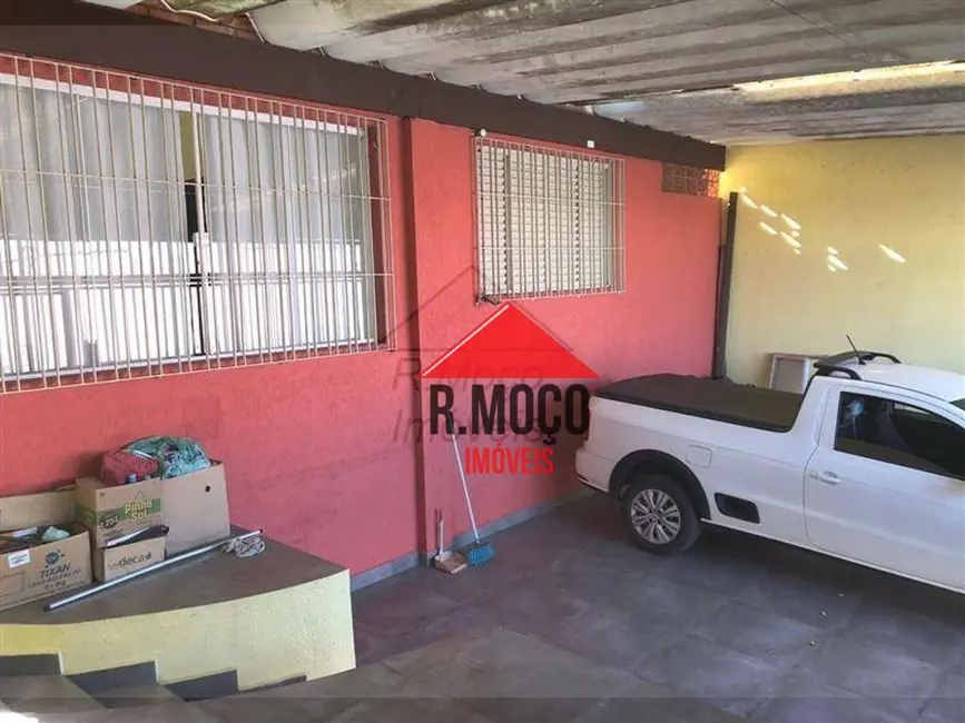 Foto 3 de Casa com 3 quartos à venda e para alugar, 300m2 em Jardim Triana, São Paulo - SP