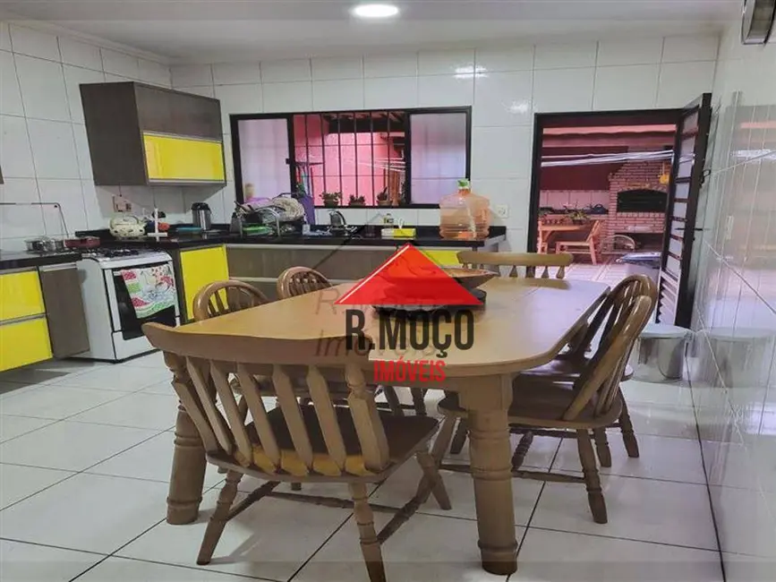 Sobrado com 3 quartos à venda, 124m2 em Cidade Patriarca, São Paulo - SP - imagem 8 Foto 8 de Sobrado com 3 quartos à venda, 124m2 em Cidade Patriarca, São Paulo - SP