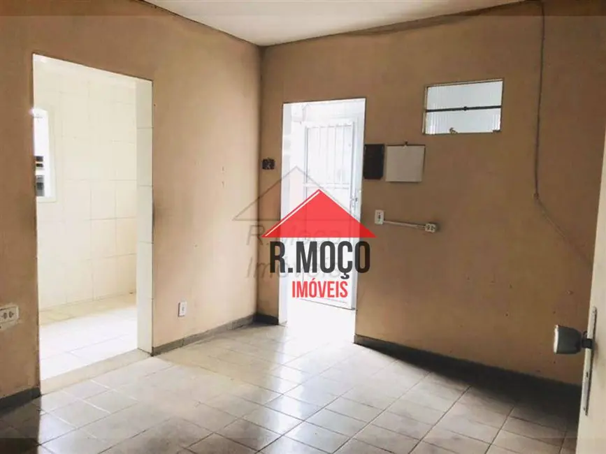 Casa com 1 quarto para alugar, 50m2 em Vila Nhocune, São Paulo - SP - imagem 9 Foto 9 de Casa com 1 quarto para alugar, 50m2 em Vila Nhocune, São Paulo - SP